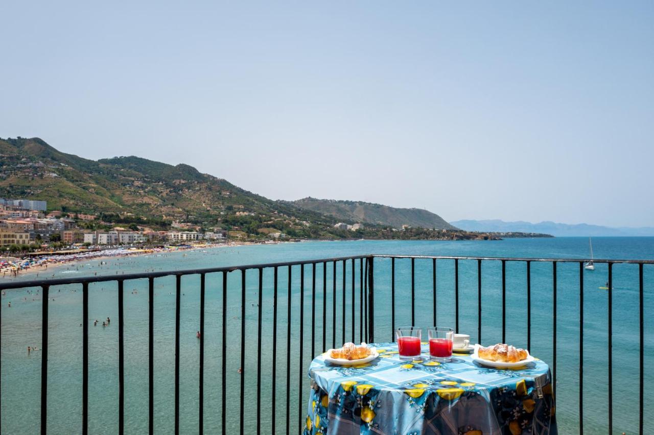 Lavatoioflats Casa Sul Mare E Sul Lavatoio Medievale A Cefalú Exterior foto