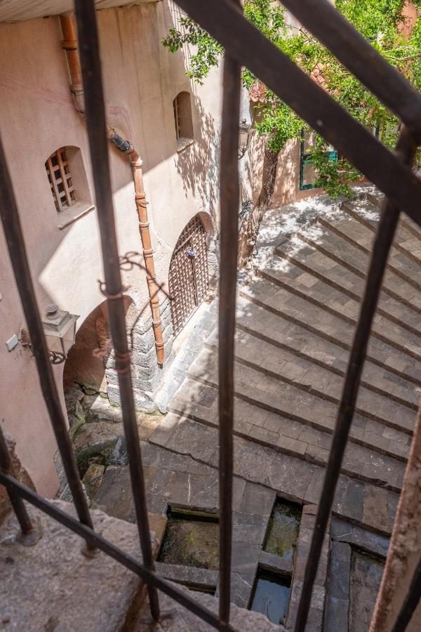 Lavatoioflats Casa Sul Mare E Sul Lavatoio Medievale A Cefalú Exterior foto
